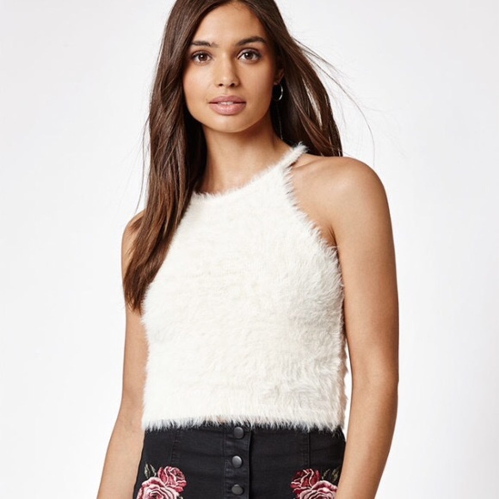 Kendall and Kylie-Fuzzy crop top sweater